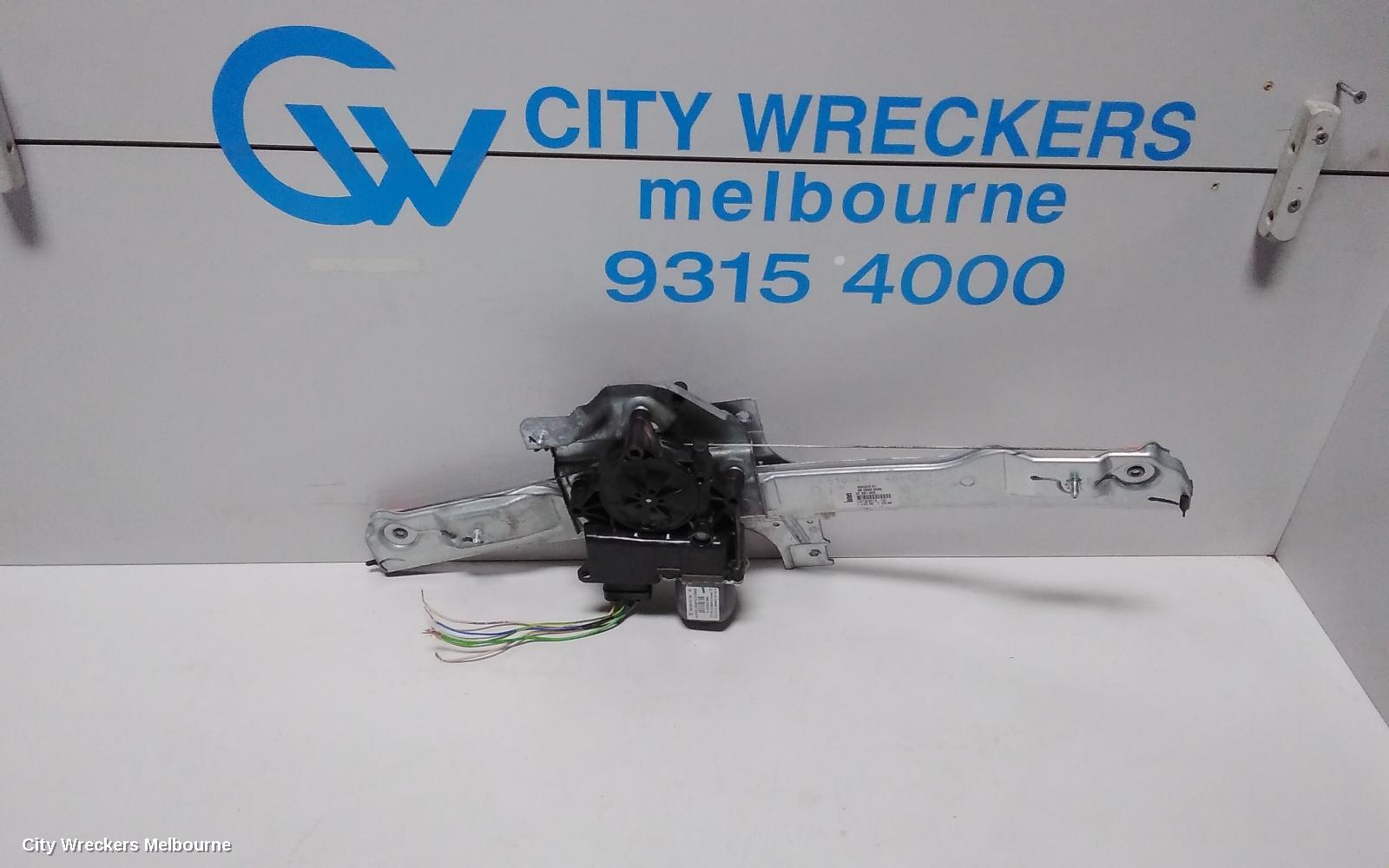 PEUGEOT 208 RIGHT FRONT WINDOW REG/MOTOR, A9, 5DR HATCH, 10/2012 - 10/2015 - Image 2