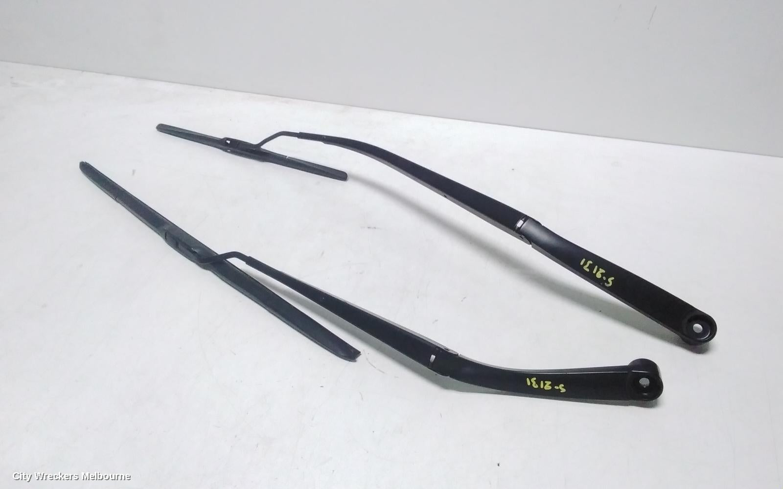HYUNDAI TUCSON WIPER ARM, FRONT (PAIR), TL, 07/2015 - 01/2021 - Image 2