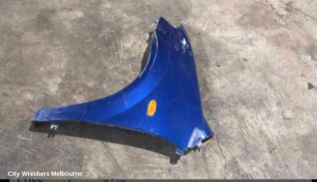 MAZDA MPV LEFT GUARD, LV, 03/1996 - 07/1999 - Image 2