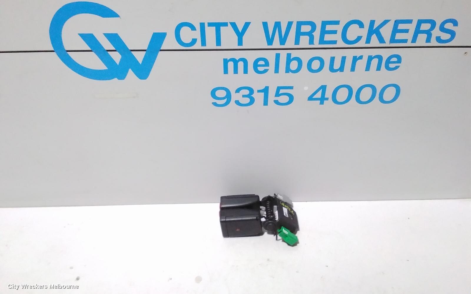 LAND ROVER RANGEROVER EVOQUE SEATBELT/STALK, CENTRE REAR, SEAT BELT STALK ONLY, L538, 11/2011 - 01/2019 - Image 1