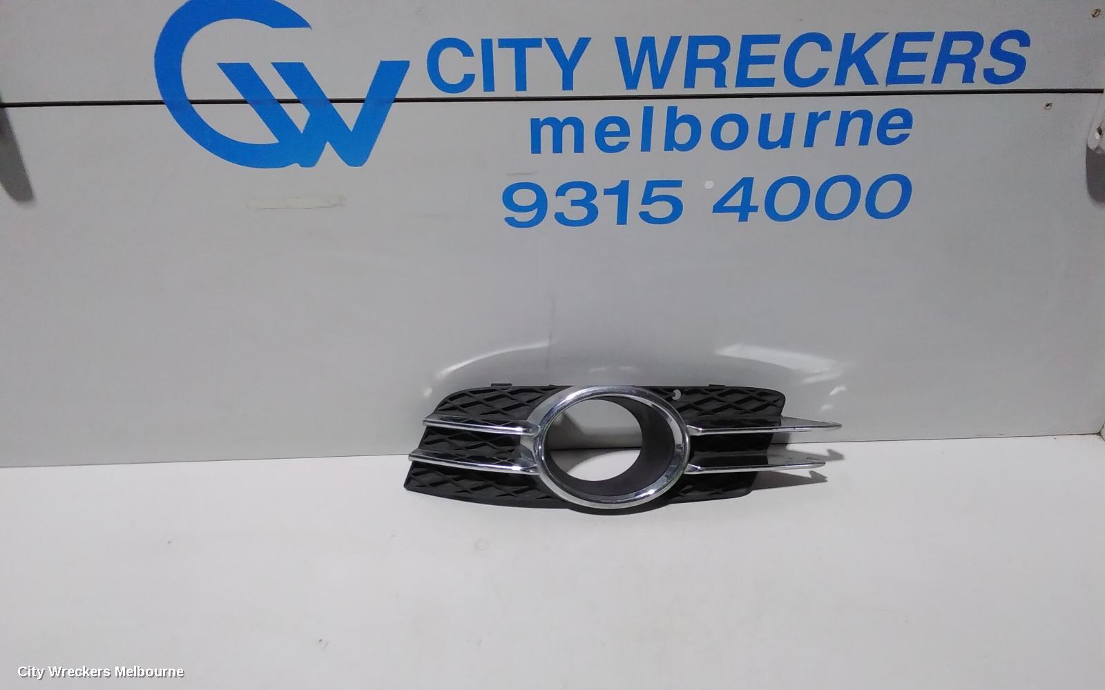HOLDEN COMMODORE LEFT INDICATOR/FOG/SIDE, BUMPER FOGLAMP, VE, 09/2010 - 04/2013 - Image 1