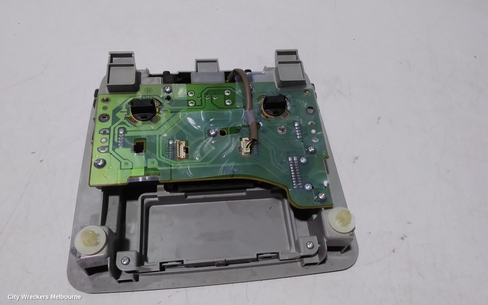 TOYOTA PRIUS COURTESY LIGHT, FRONT, NON SUNGLASS HOLDER, W/ SUNROOF SWITCH TYPE, ZVW30R, 07/2009 - 12/2015 - Image 3
