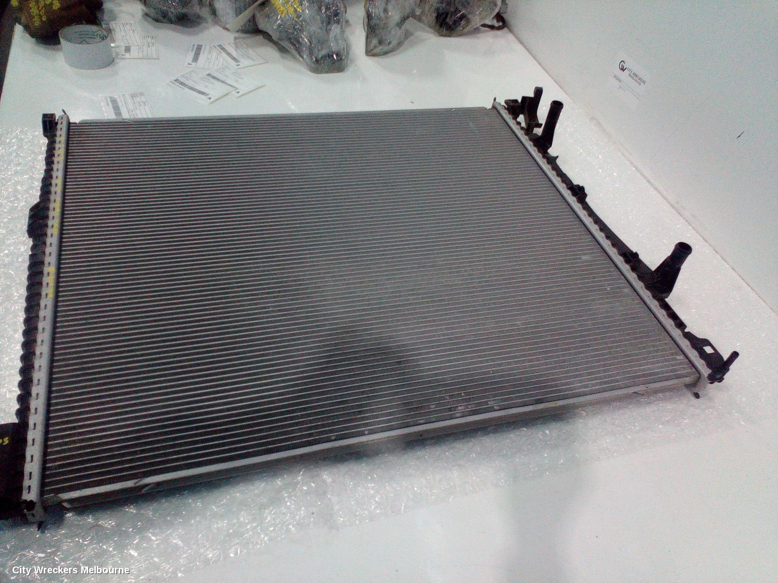 VOLKSWAGEN CRAFTER RADIATOR, AUTO/MANUAL, DIESEL, SY1, 08/2017 ONWARDS - Image 3