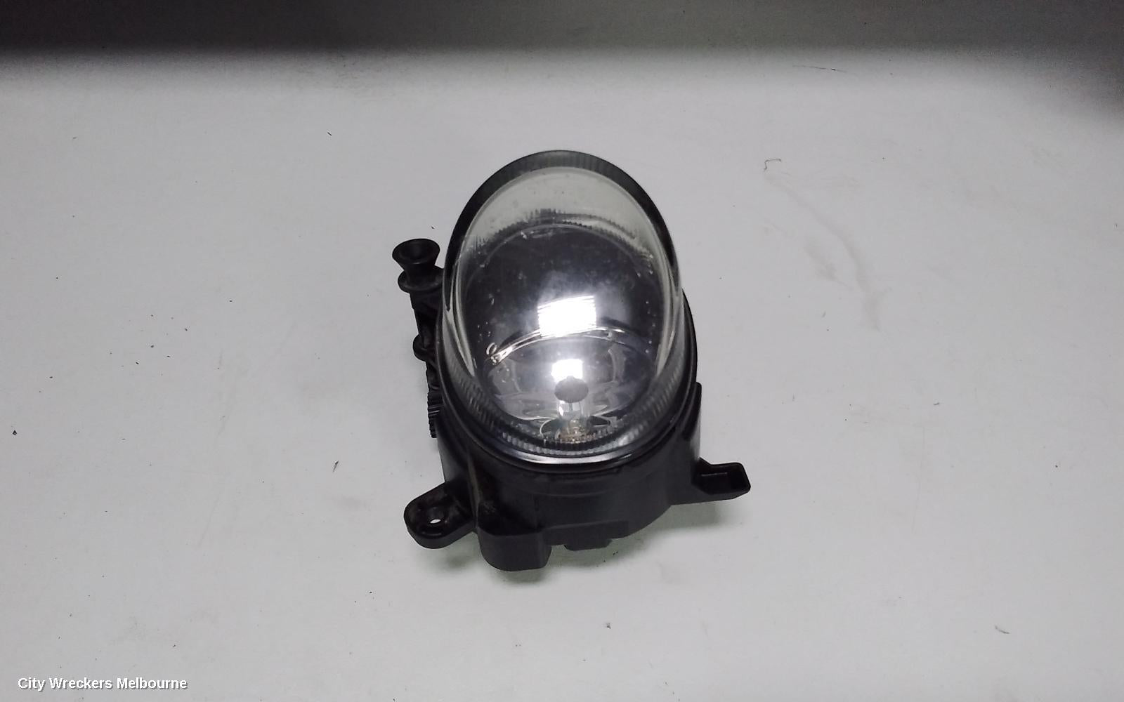 AUDI A5 LEFT INDICATOR/FOG/SIDE, BUMPER FOGLAMP, 8T, A5/S5, RECTANGLE TYPE, NON S-LINE, 10/2011 - 11/2016 - Image 2