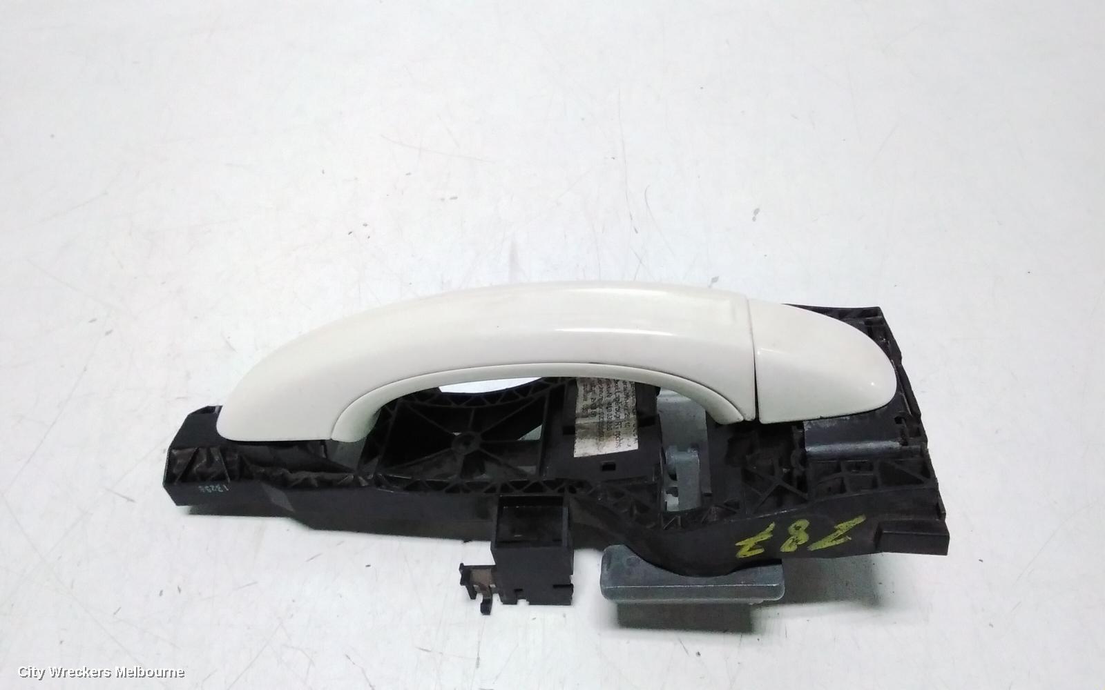 AUDI Q7 DOOR HANDLE, 4L, RH REAR, OUTER, 09/2006 - 08/2015 - Image 2