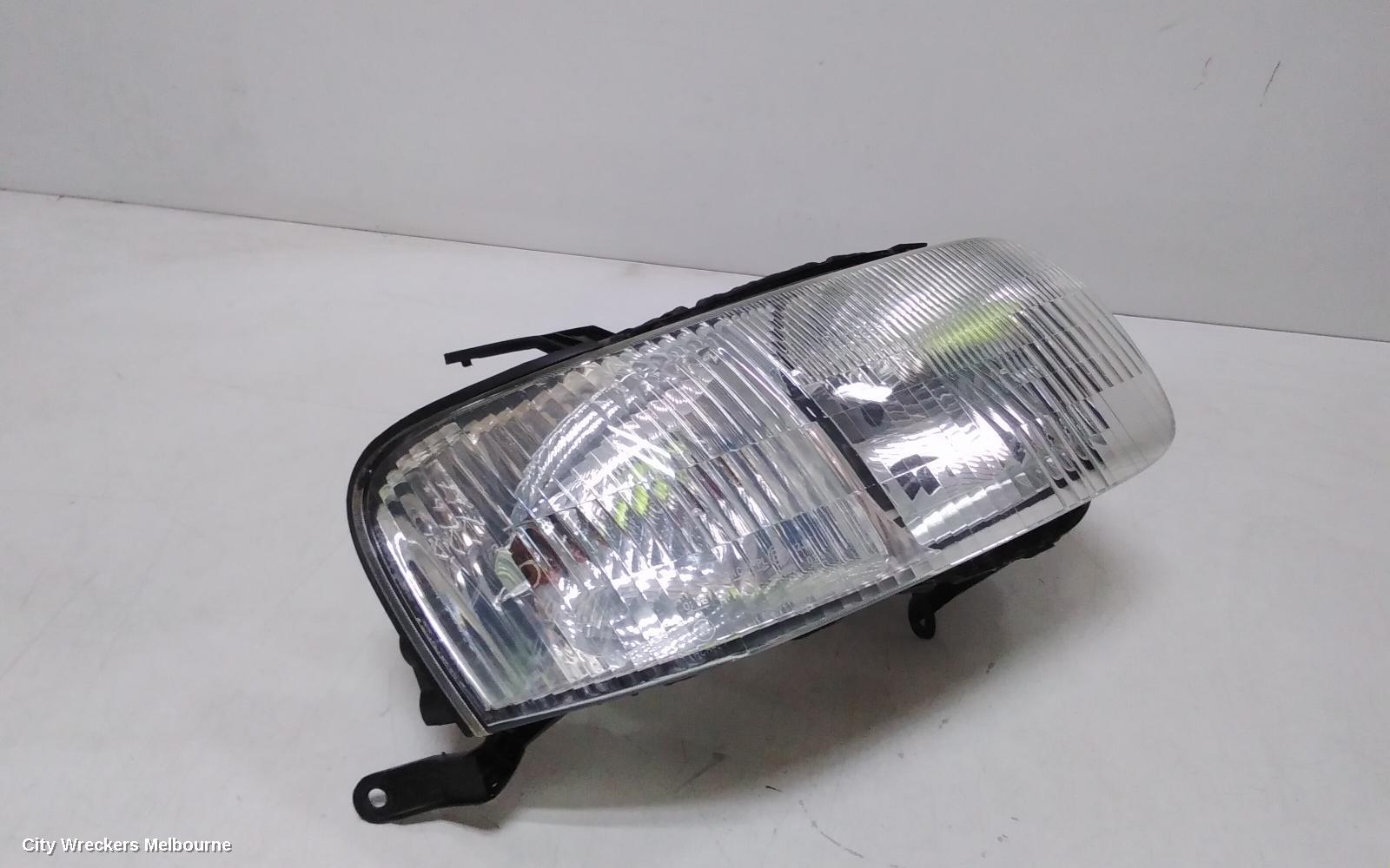FORD ESCAPE RIGHT HEADLAMP, BA, 02/2001 - 03/2003 - Image 3