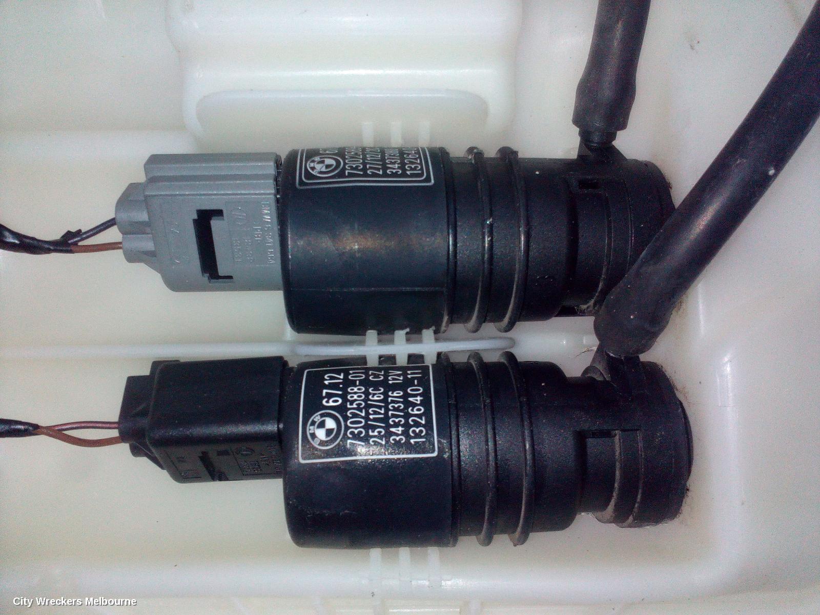 BMW X1 WASHER BOTTLE, E84, NON H/LAMP WASHER TYPE, 04/2010 - 07/2015 - Image 3