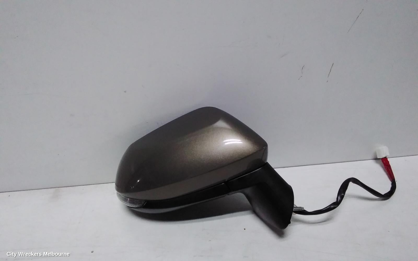 TOYOTA COROLLA RIGHT DOOR MIRROR, E210, HATCH, W/ BLINDSPOT MONITOR & LANE ASSIST TYPE, 07/2018 ONWARDS - Image 3