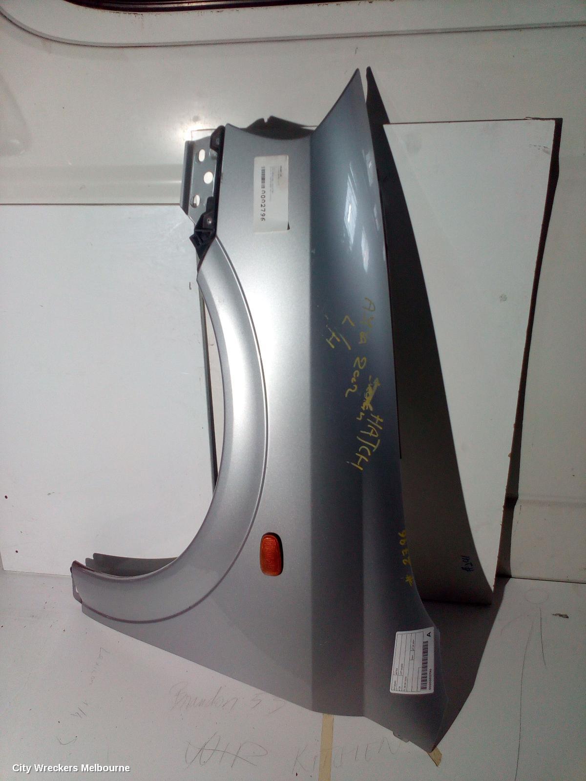 HOLDEN ASTRA LEFT GUARD, TS, 08/1998 - 10/2006 - Image 1