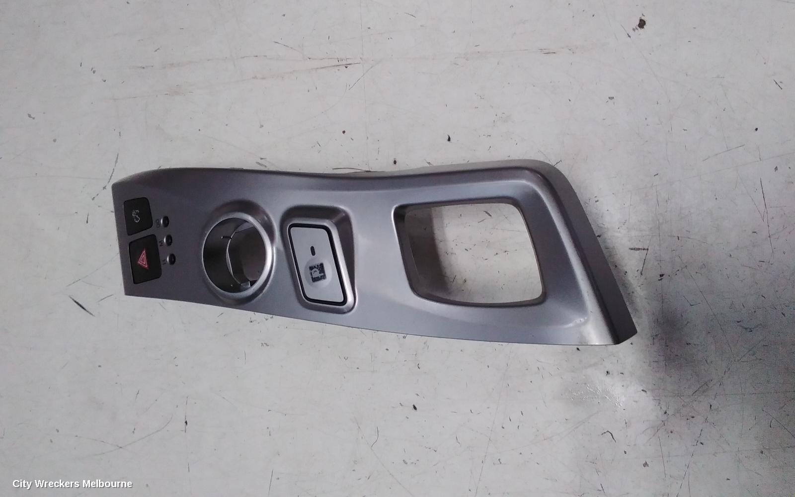 TOYOTA PRIUS GEAR STICK/SHIFTER, ZVW40R, PRIUS V, 05/2012 - 11/2022 - Image 1