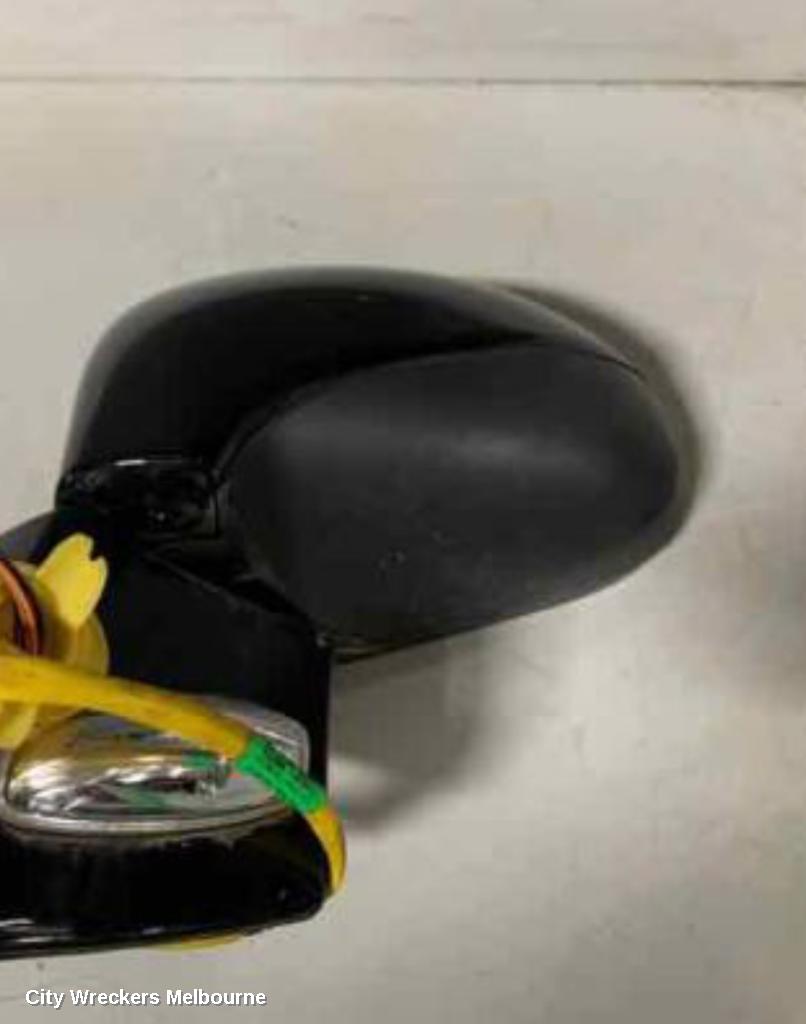 PEUGEOT 308 LEFT DOOR MIRROR, T7, HATCH/WAGON, MANUAL FOLDING, 1 PLUG TYPE, 09/2007 - 12/2013 - Image 1