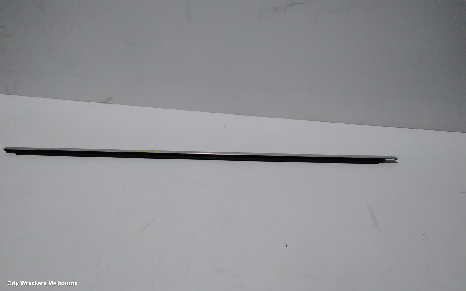 VOLKSWAGEN TIGUAN DOOR MOULD, RHF CHROME  MOULD UPPER: 86782, 5NA, 06/2016 - 02/2024 - Image 2