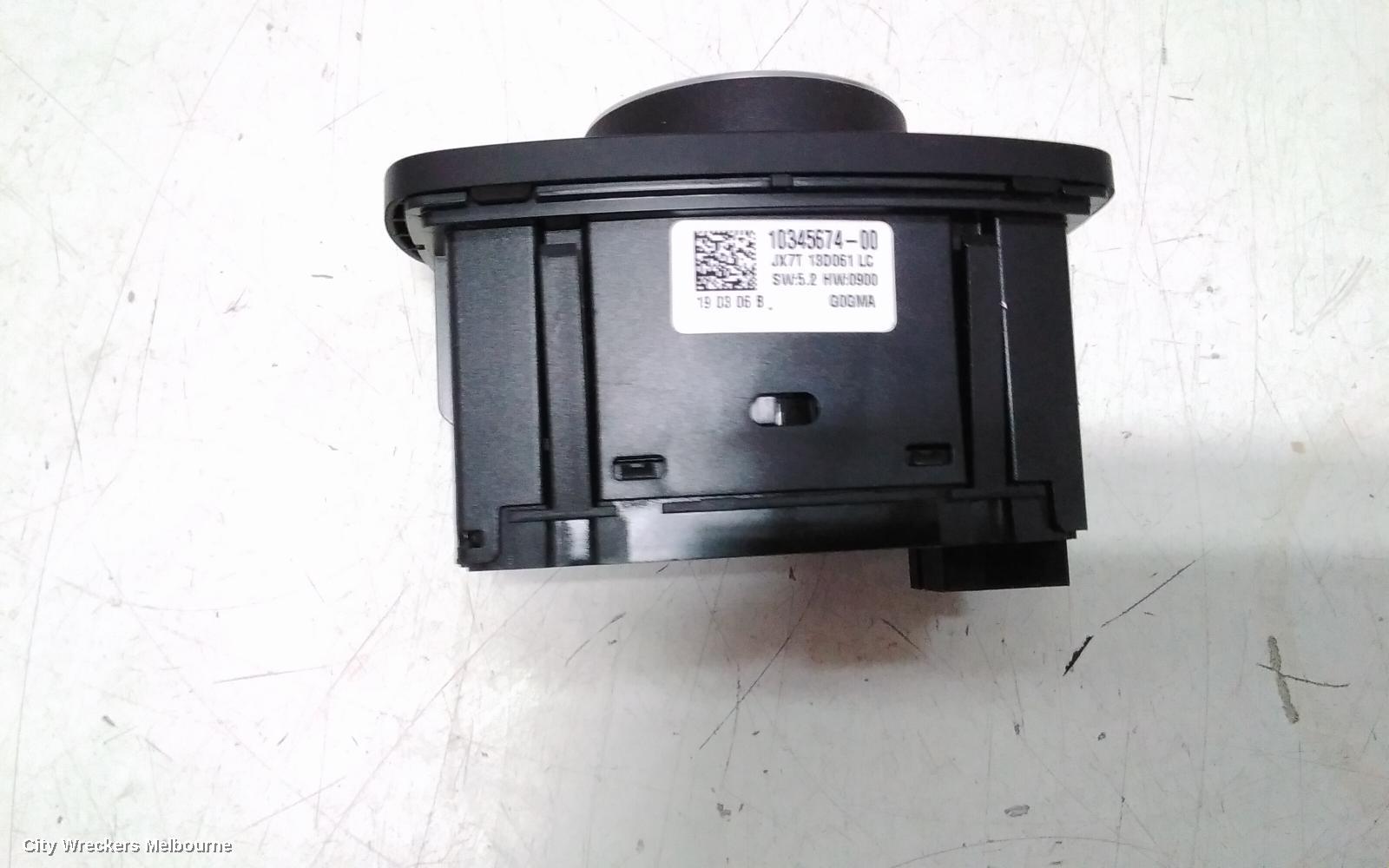 FORD FOCUS, SA, 10/2018 - 12/2024, HEADLIGHT SWITCH: 113317 - Image 2