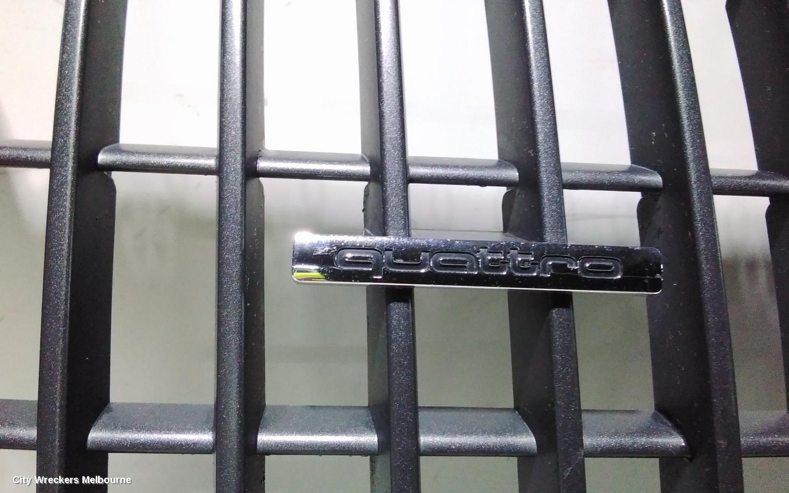 AUDI Q5 GRILLE, Q5, RADIATOR GRILLE, 4 CYL & W/ PARK SENSOR TYPE, CHROME, 8R, 12/2008 - 06/2012 - Image 2