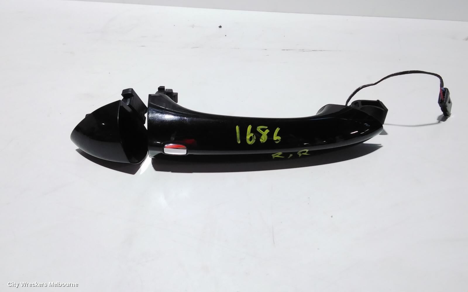 HOLDEN COMMODORE DOOR HANDLE, OUTER, RH REAR, COLOUR CODED, ZB, 10/2017 - 12/2020 - Image 1