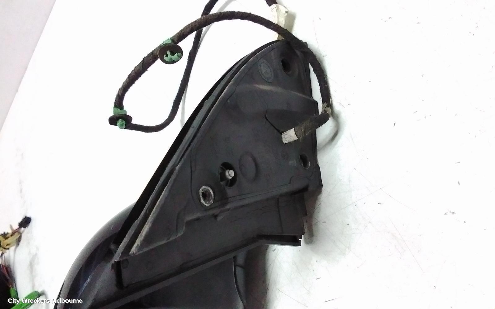 VOLKSWAGEN JETTA LEFT DOOR MIRROR, 1KM, HEATED, NON MEMORY TYPE, 6 WIRES, 02/2006 - 07/2011 - Image 3