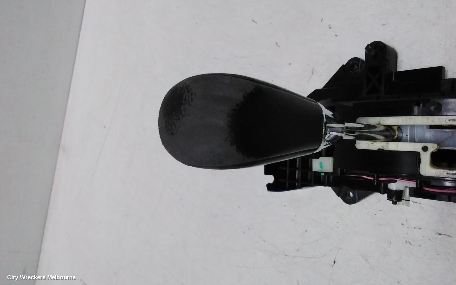 NISSAN NAVARA GEAR STICK/SHIFTER, NP300, TRANSMISSION SHIFTER, AUTO T/M TYPE, 04/2015 ONWARDS - Image 3