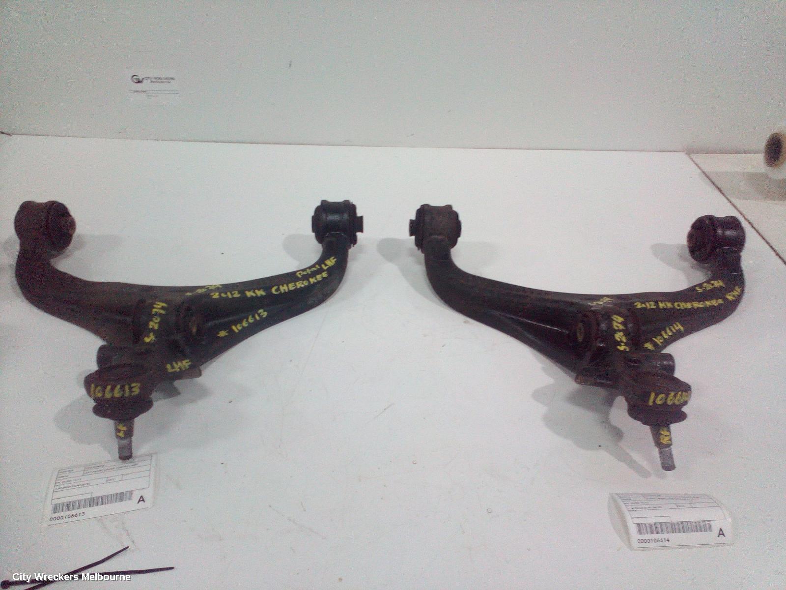 JEEP CHEROKEE LEFT FRONT LOWER CONTROL ARM, KK, 02/2008 - 10/2012 - Image 3