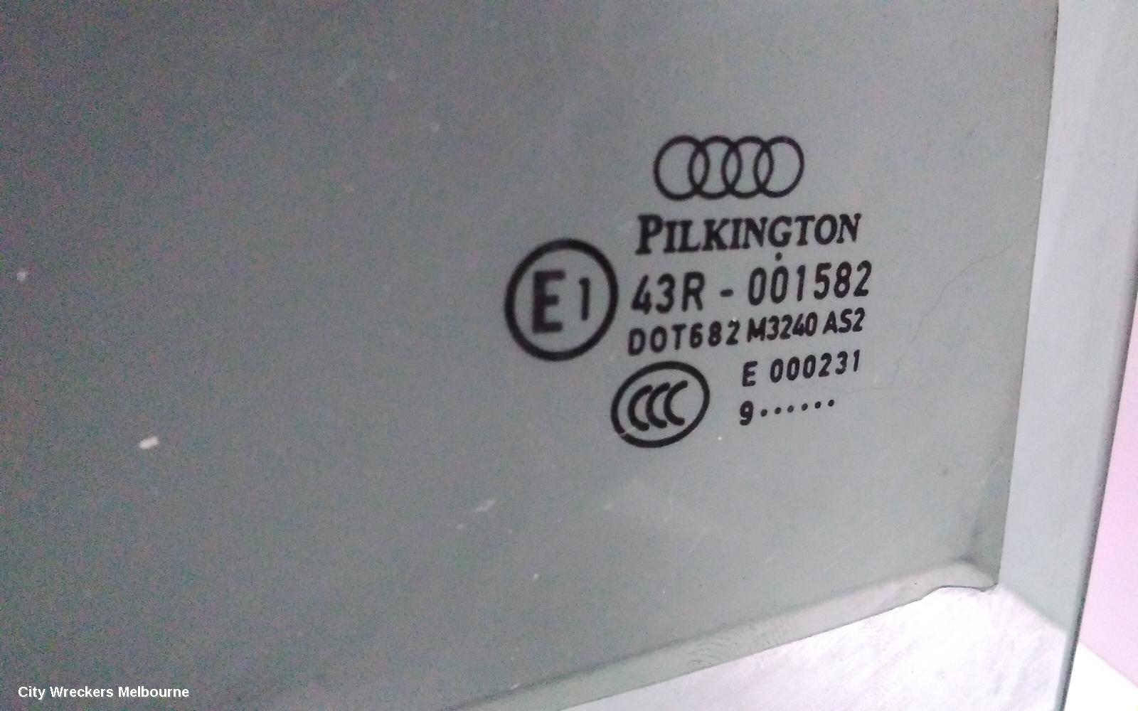 AUDI Q7 RIGHT REAR DOOR WINDOW, 4L, 09/2006 - 08/2015 - Image 2