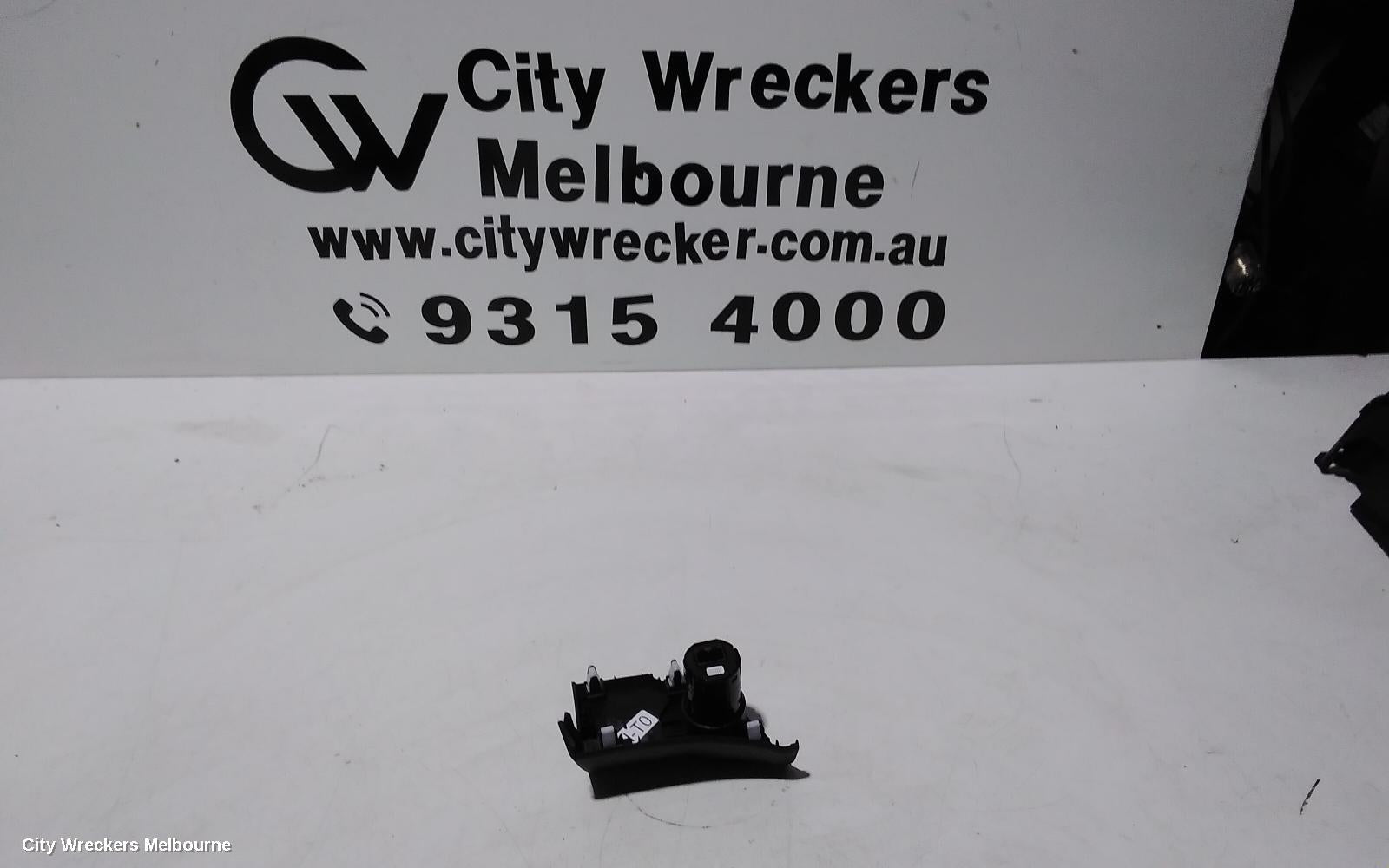 HONDA HRV, RU, 12/2014 - 10/2021, START STOP BUTTON: 100148 - Image 2