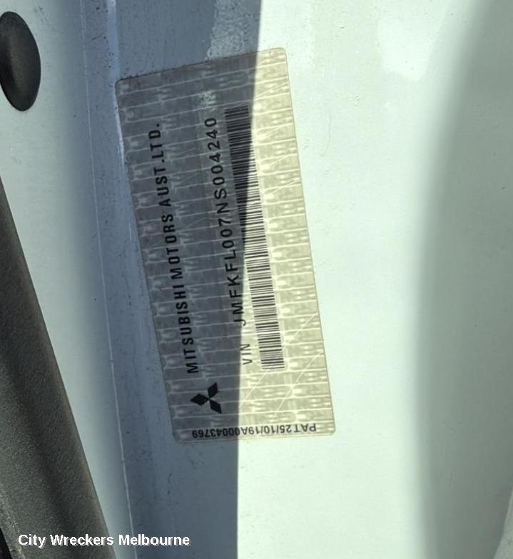 MITSUBISHI EXPRESS BOOTLID/TAILGATE, BARN DOOR (LH SIDE), SN, 03/2020 - 12/2022 - Image 3