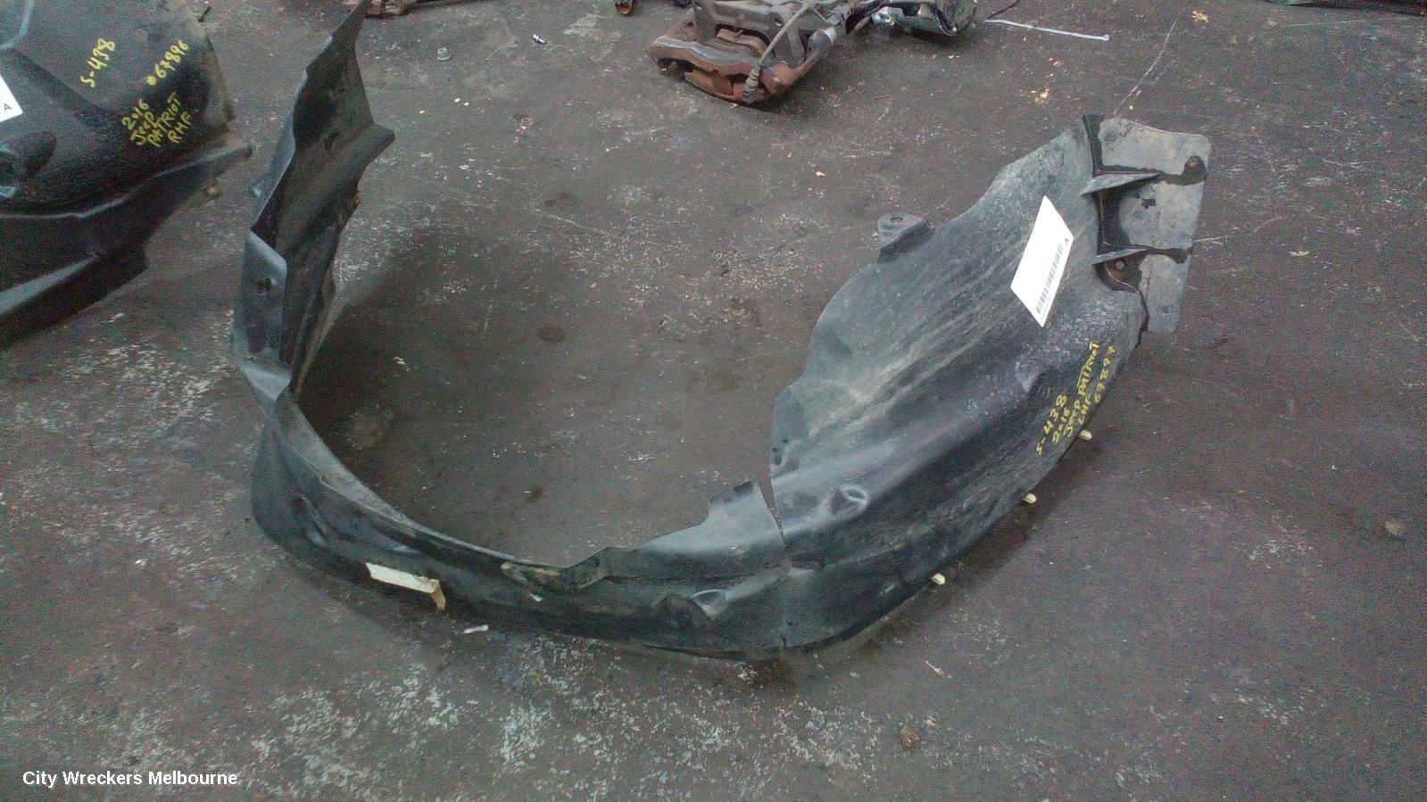 JEEP PATRIOT LEFT GUARD LINER, MK, 08/2007 - 12/2016 - Image 1