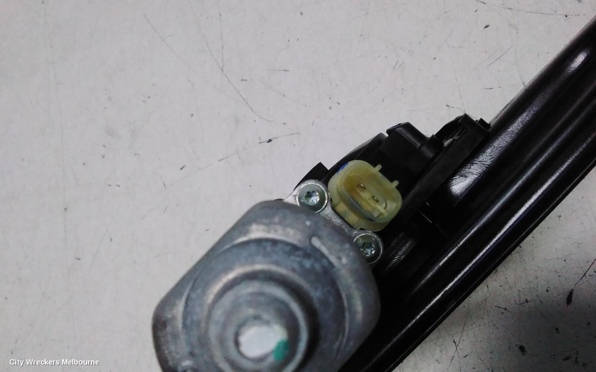 MAHINDRA XUV700 RIGHT REAR WND REG/MOTOR, W601, 01/2023 ONWARDS - Image 3
