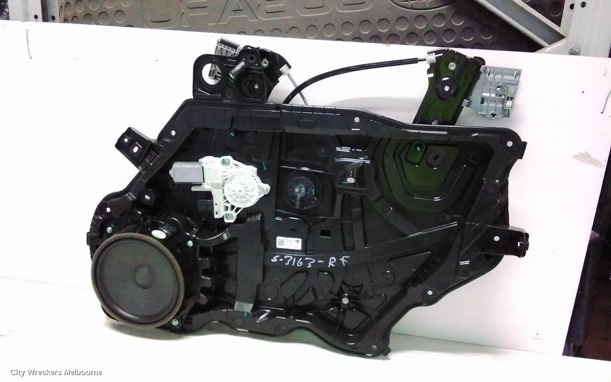 TESLA MODEL Y RIGHT FRONT WINDOW REG/MOTOR, 1ST GEN, DOOR REG ASSY (REG AND MOTOR), 03/2022 - 02/2025 - Image 2