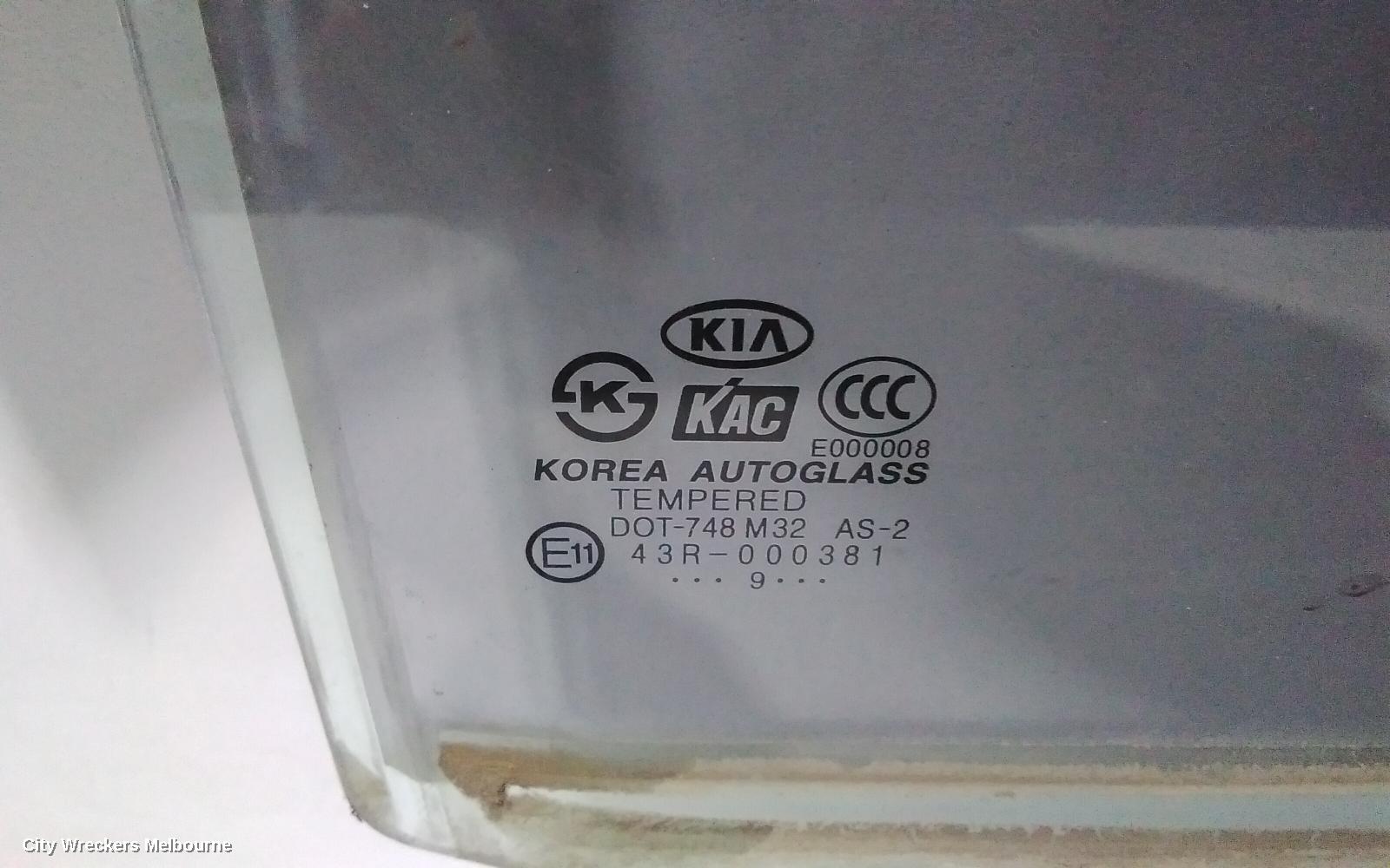 KIA SPORTAGE RIGHT REAR DOOR WINDOW, KM, 05/2005 - 06/2010 - Image 2