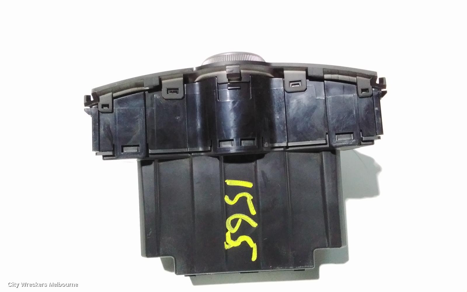 HYUNDAI VELOSTER HEATER/AC CONTROLS, FS, CLIMATE CONTROL TYPE, 2 PLUG, 02/2011 - 02/2018 - Image 3