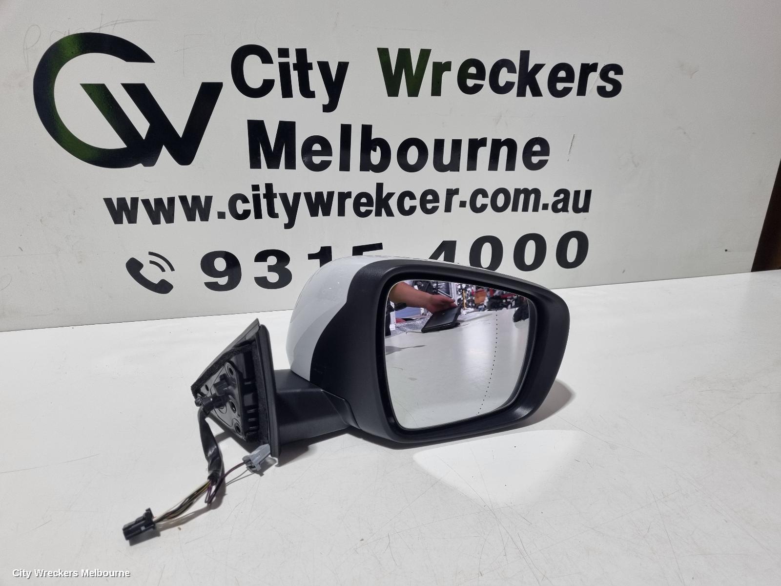 RENAULT KALEOS RIGHT DOOR MIRROR, XZG, W/ BLINDSPOT TYPE, 05/2016 - 05/2019 - Image 1