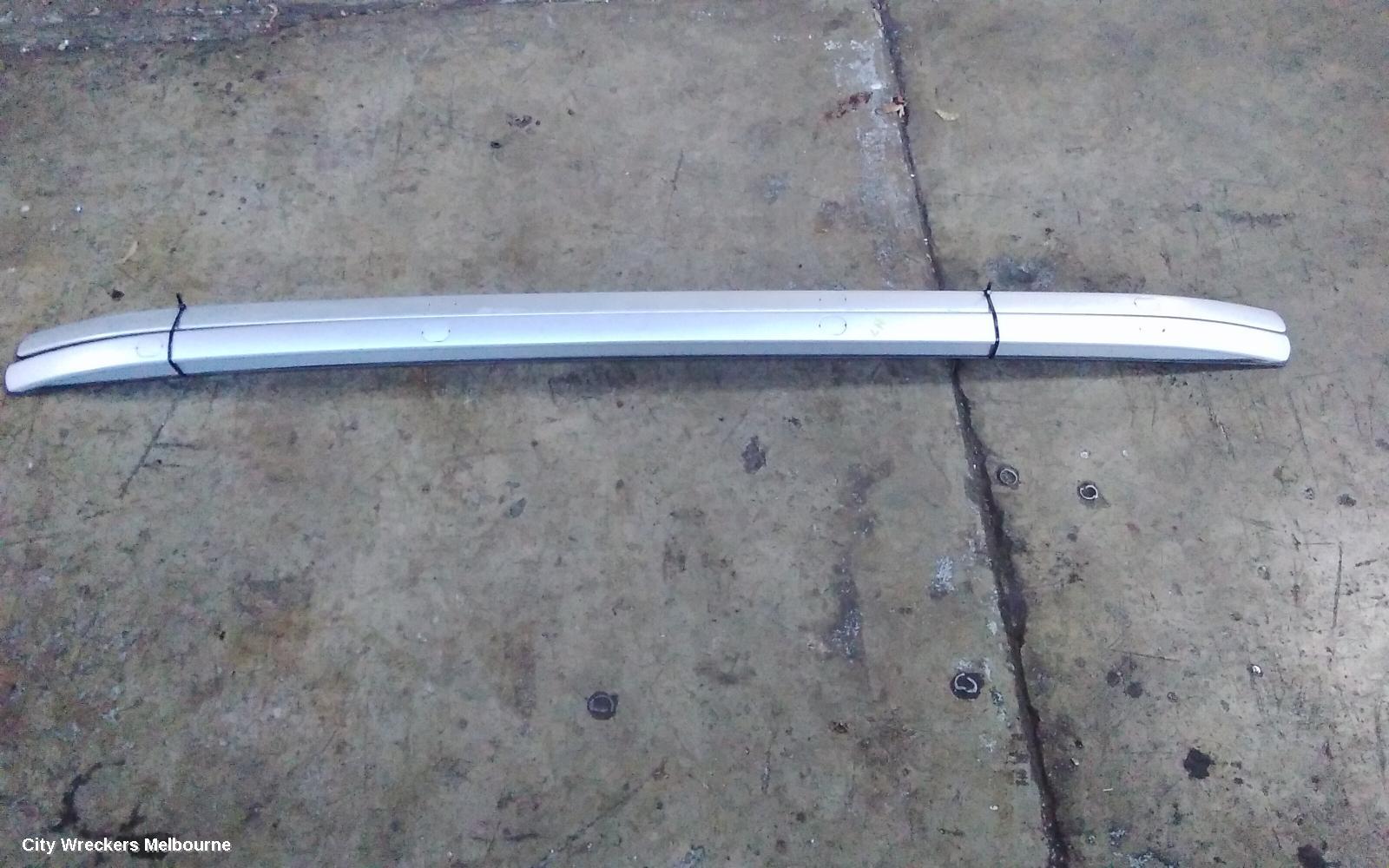 KIA SPORTAGE ROOF RAIL - Image 1