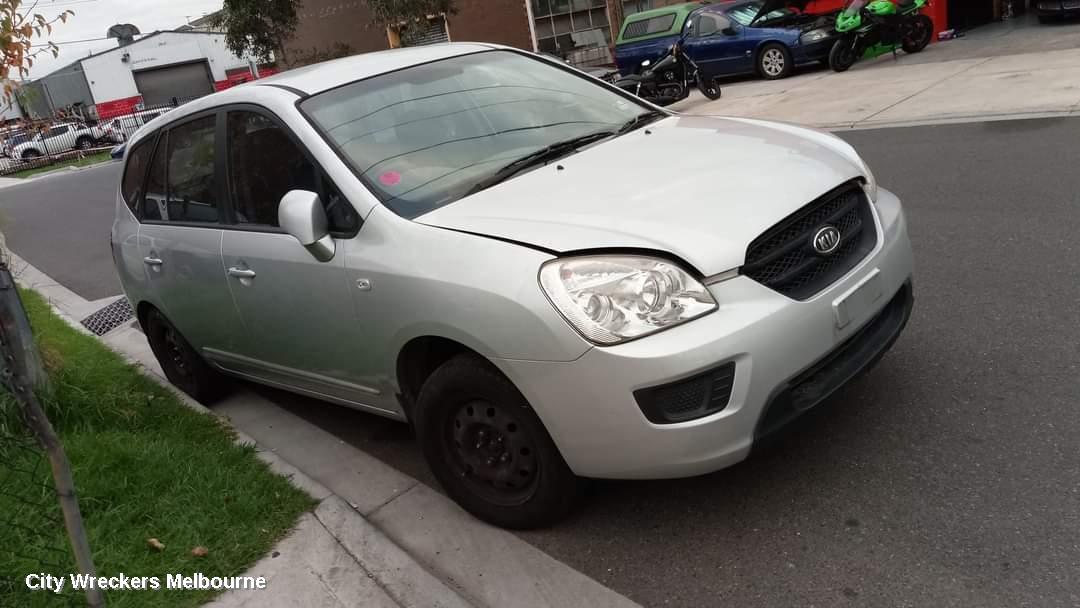KIA RONDO LEFT GUARD LINER, UN, 12/2006 - 05/2013 - Image 3