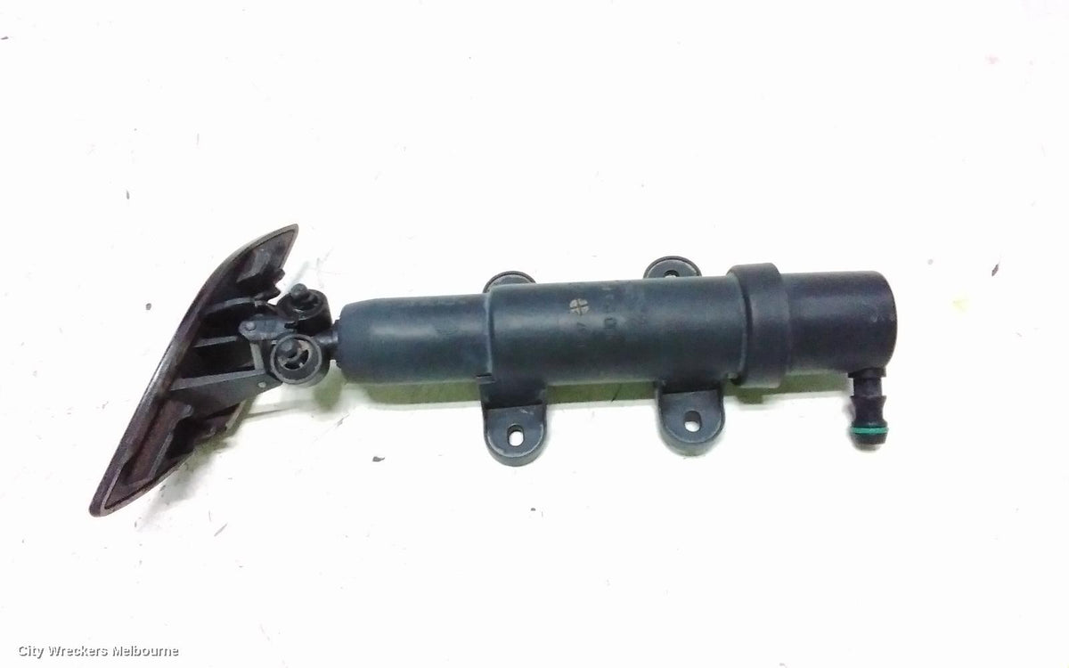 SKODA SUPERB WASHER JET, 3T 03/2009 - 12/2015 - Image 2