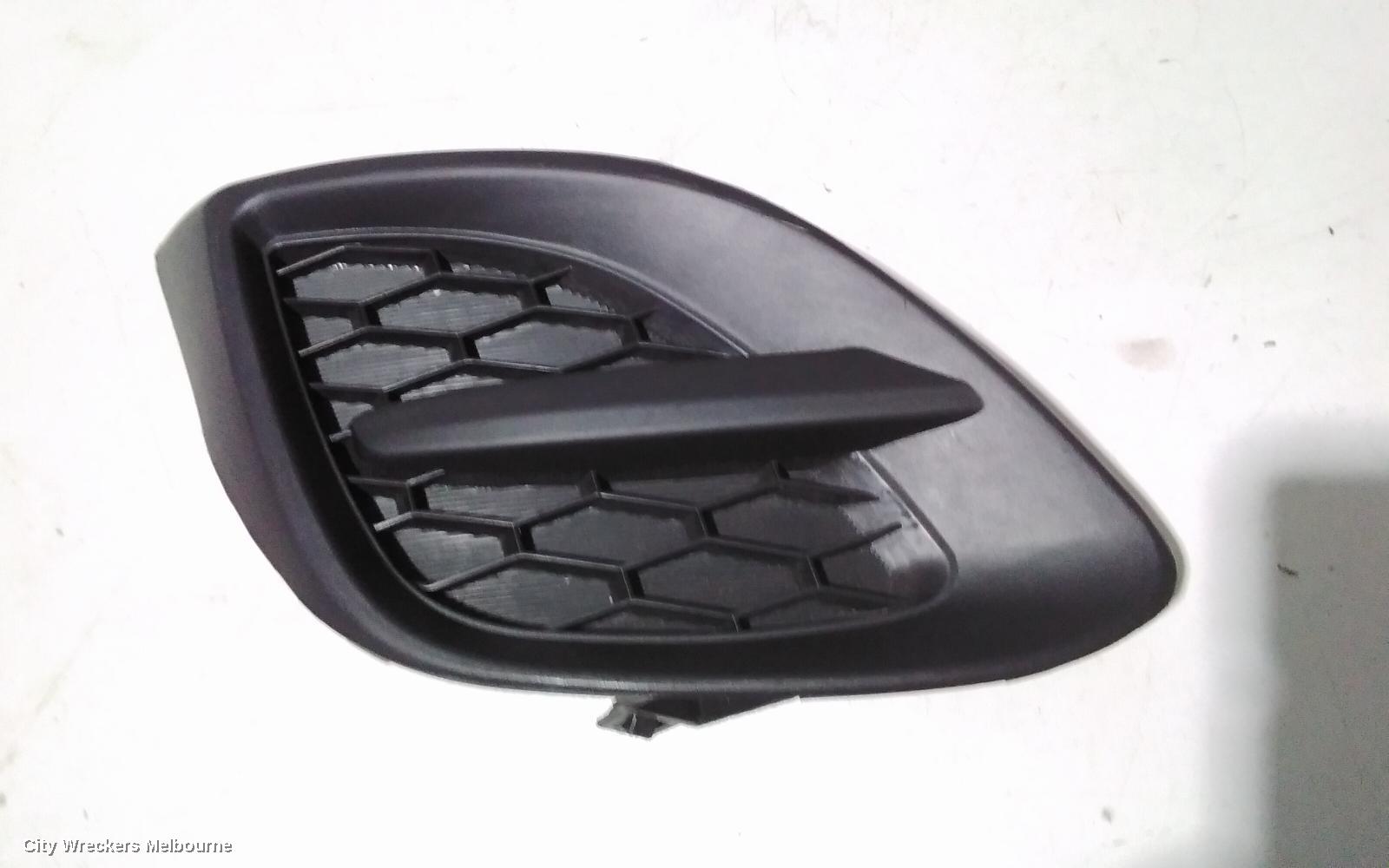 MAZDA 2 RIGHT INDICATOR/FOG/SIDE, BUMPER FOGLAMP, DE SERIES, 09/2007 - 09/2014 - Image 3