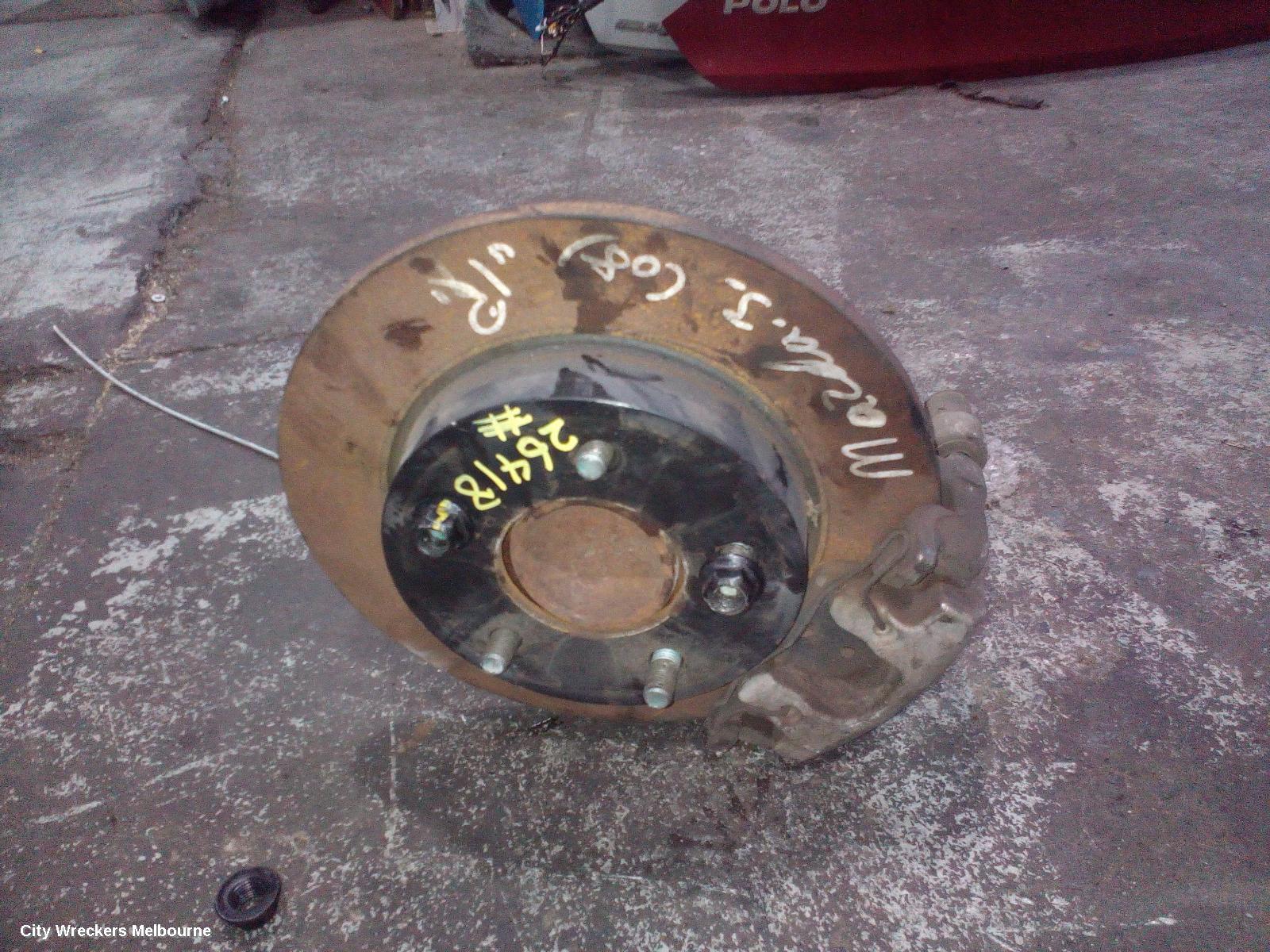 MAZDA 3 RIGHT REAR HUB ASSEMBLY, BK, FWD, ABS TYPE, 07/2006 - 04/2009 - Image 1