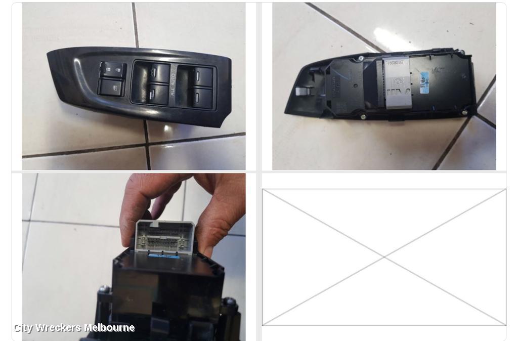 HONDA ACCORD PWR DR WIND SWITCH, RH FRONT (MASTER SWITCH), 8TH GEN, EURO (VIN JHMCU), BASE, 01/2010 - 06/2011 - Image 1