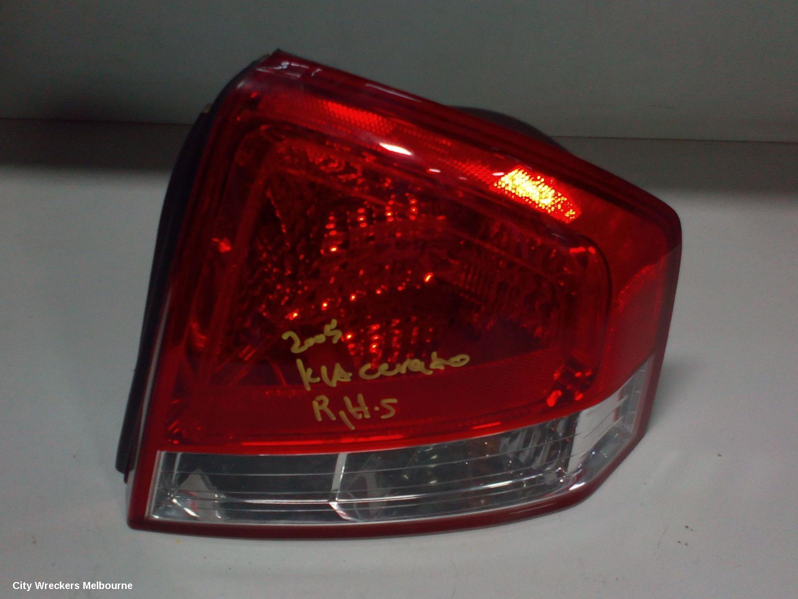 KIA CERATO RIGHT TAILLIGHT, LD, SEDAN, 11/2006 - 10/2008 - Image 1
