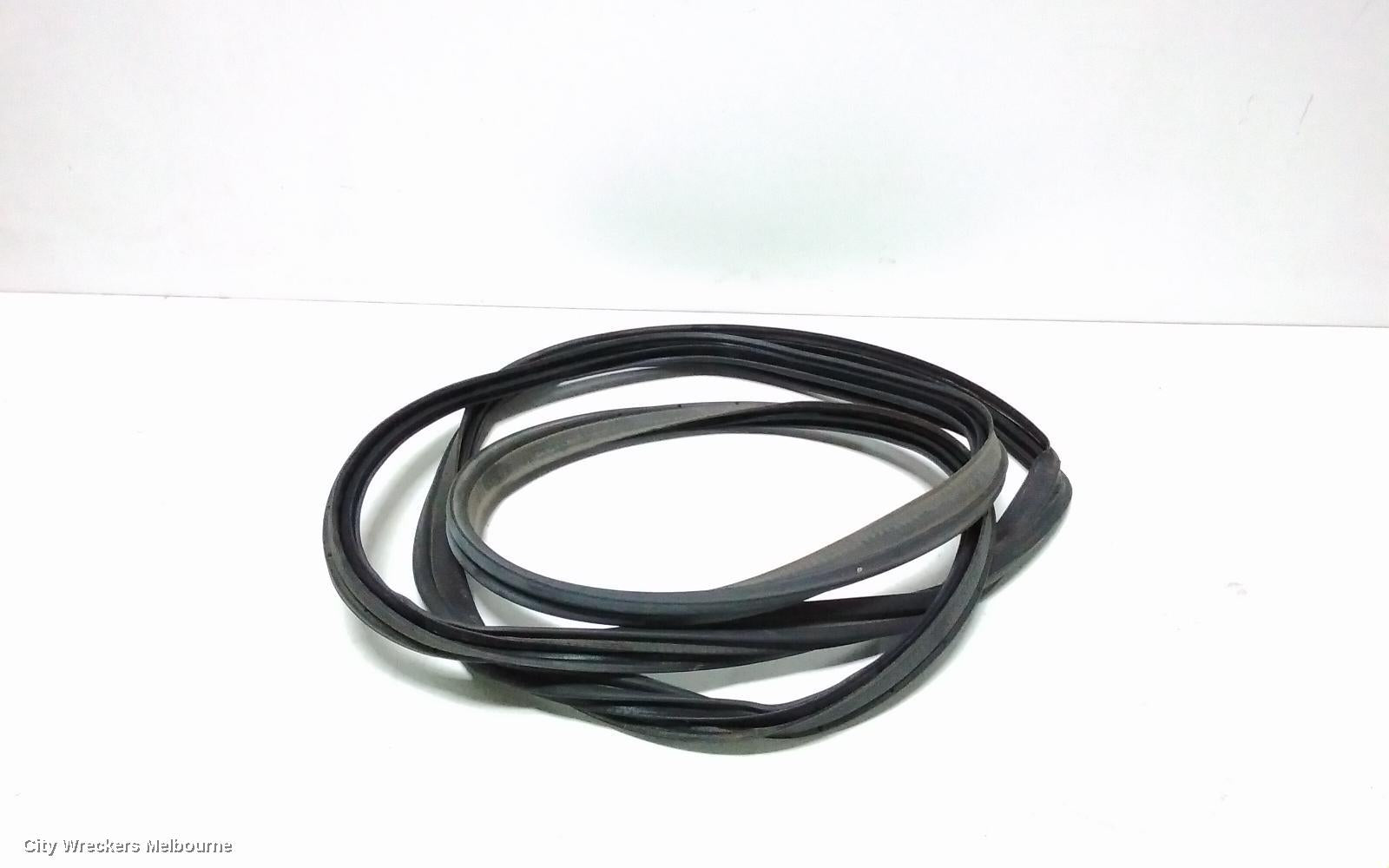 SUBARU FORESTER SEAL, TAIL GATE RUBBER : 113722, SJ, 01/2013 - 08/2018 - Image 2