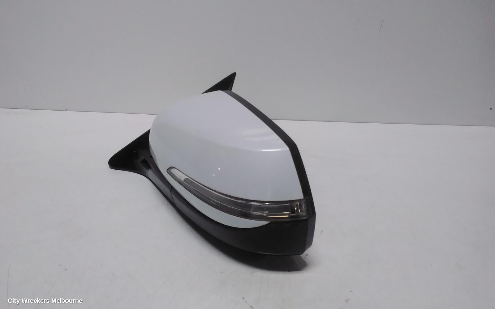 HYUNDAI GENESIS LEFT DOOR MIRROR, DH, STANDARD TYPE, 11/2014 - 01/2018 - Image 3