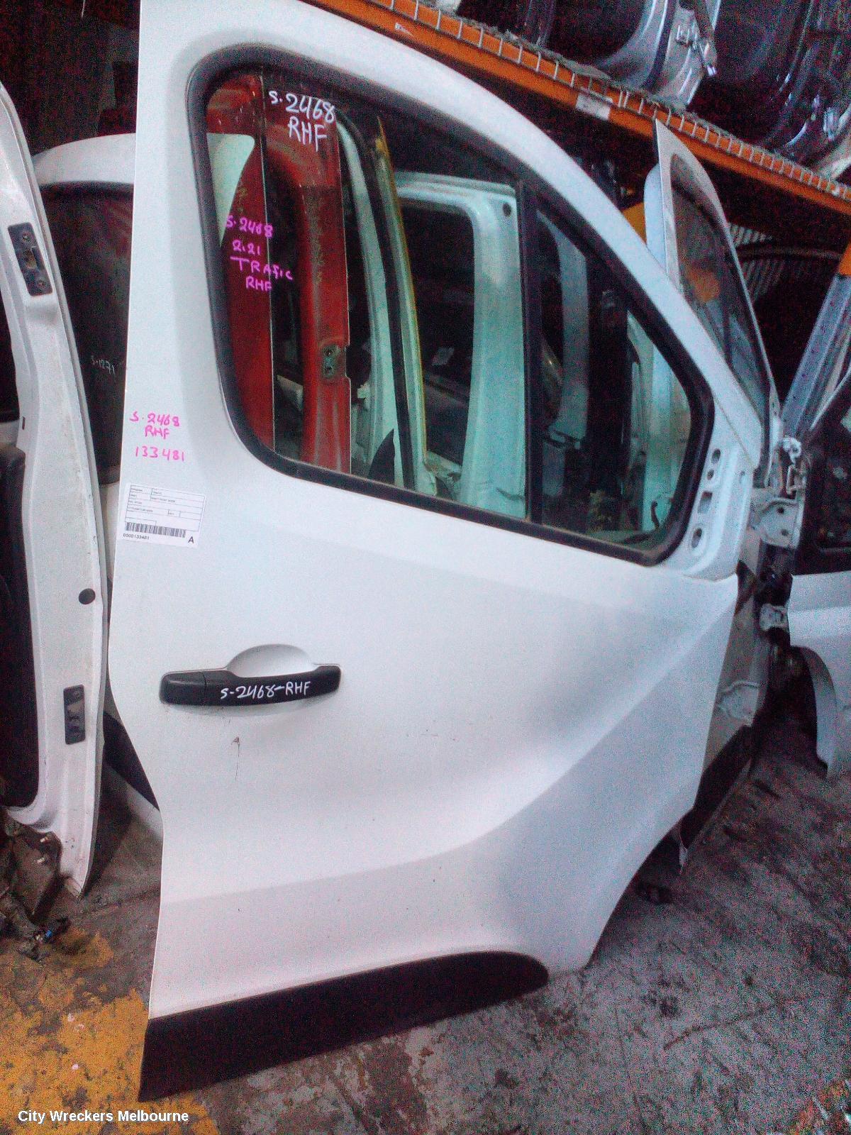 RENAULT TRAFIC RIGHT FRONT DOOR, X82, 07/2020 ONWARDS - Image 1