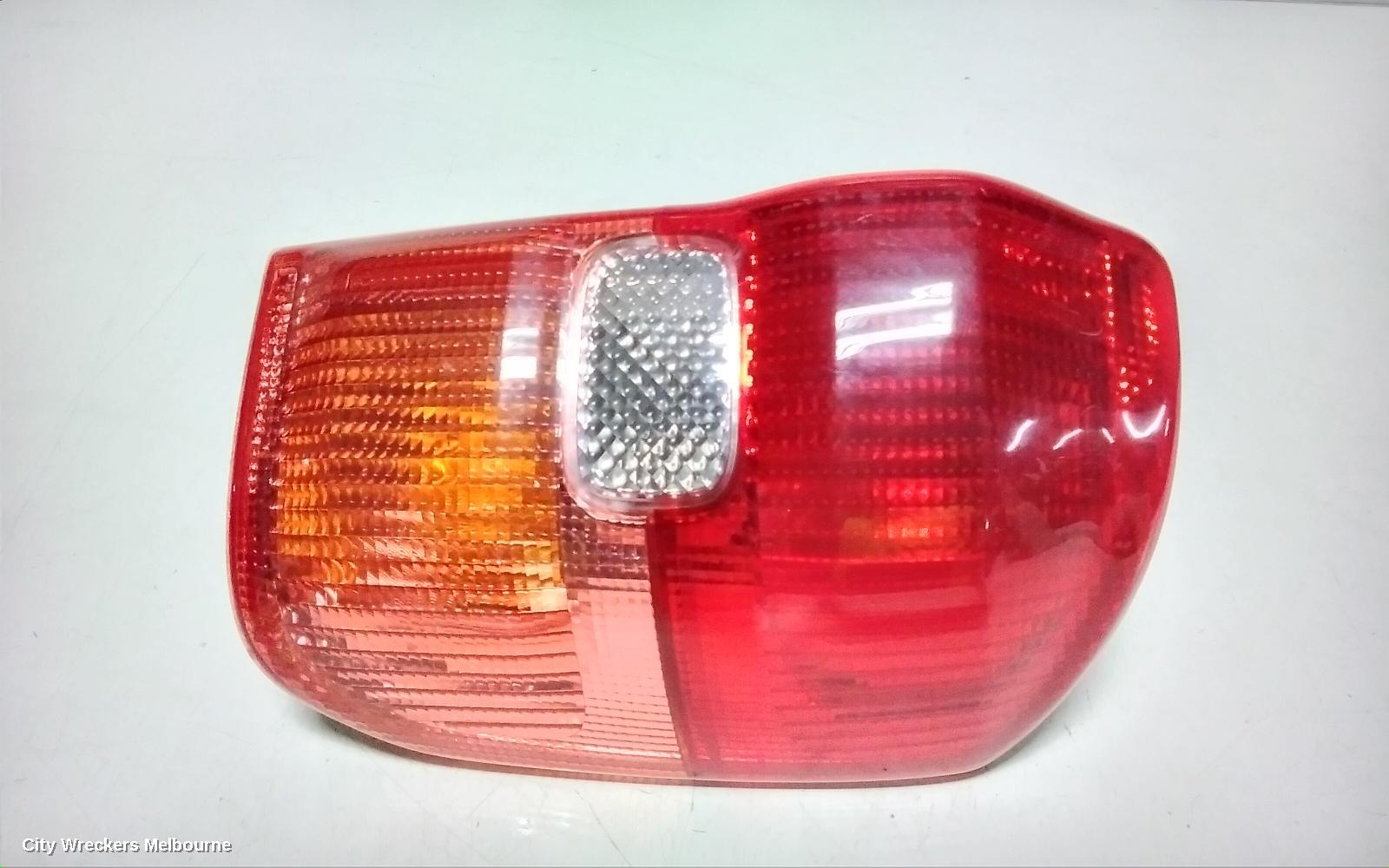TOYOTA RAV4 RIGHT TAILLIGHT, ACA2#R, LENS # 42-26, 07/2000 - 07/2003 - Image 2