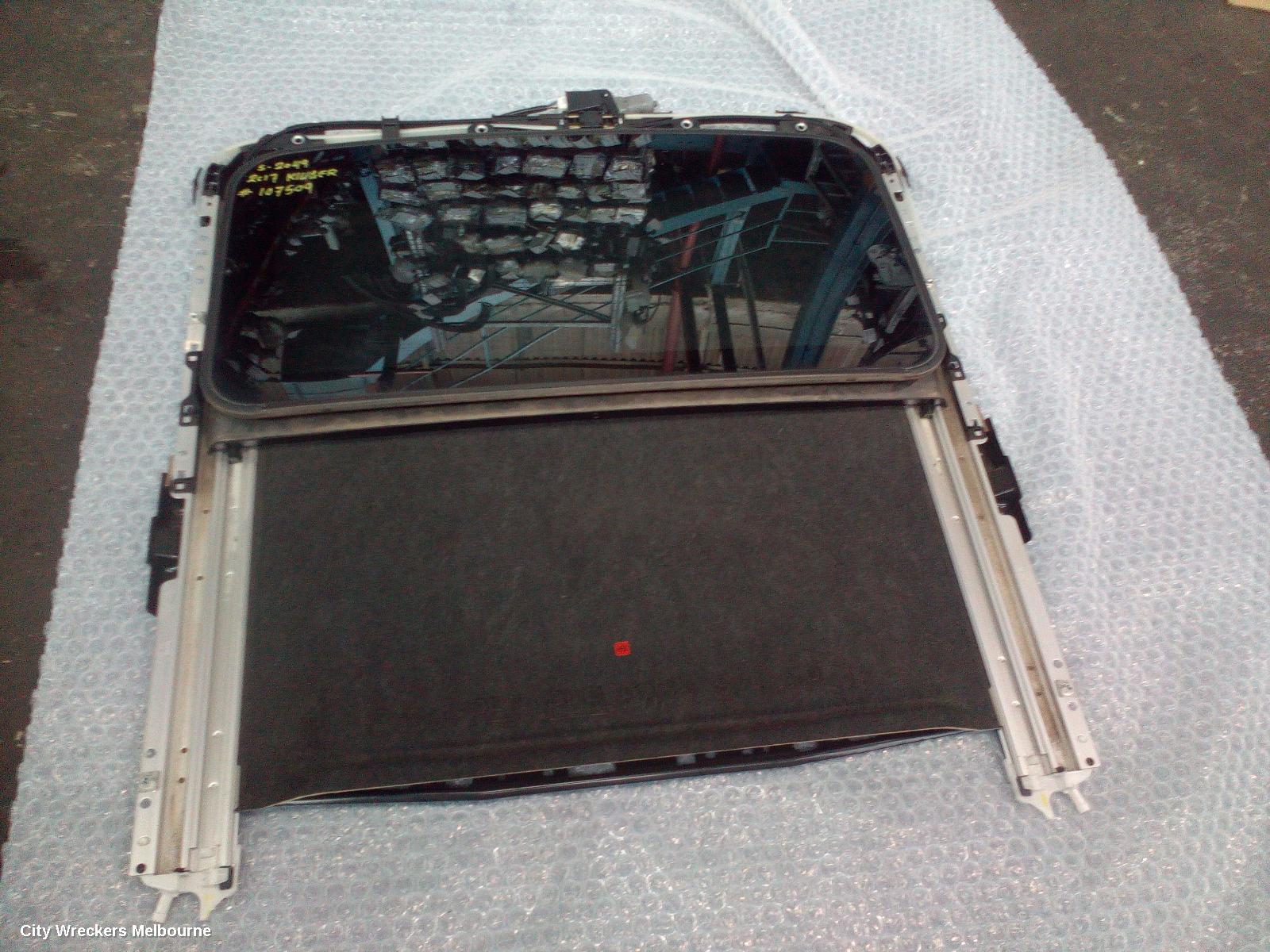 TOYOTA KLUGER ROOF GLASS/SUNROOF/T, XU50 SERIES, SUNROOF GLASS, 03/2014 - 02/2021 - Image 1