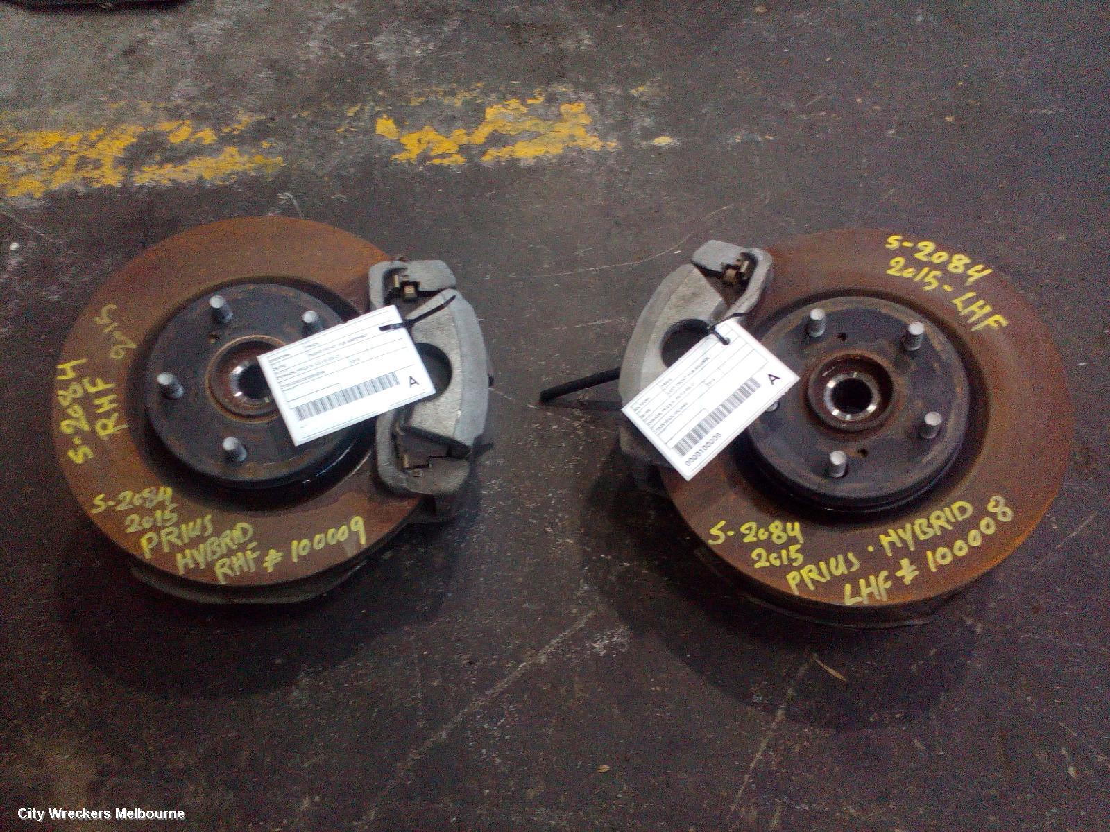 TOYOTA PRIUS RIGHT FRONT HUB ASSEMBLY, ZVW40R, PRIUS V, 05/2012 - 03/2021 - Image 2