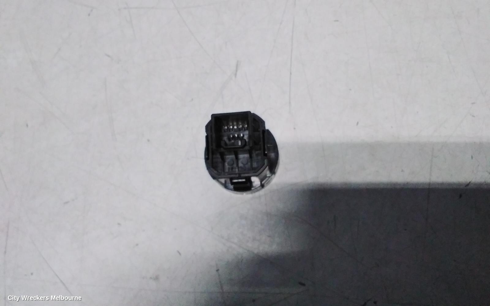 MITSUBISHI OUTLANDER, ZJ, 4WD CONTROL SWITCH, 10/2012 - 03/2015 - Image 1