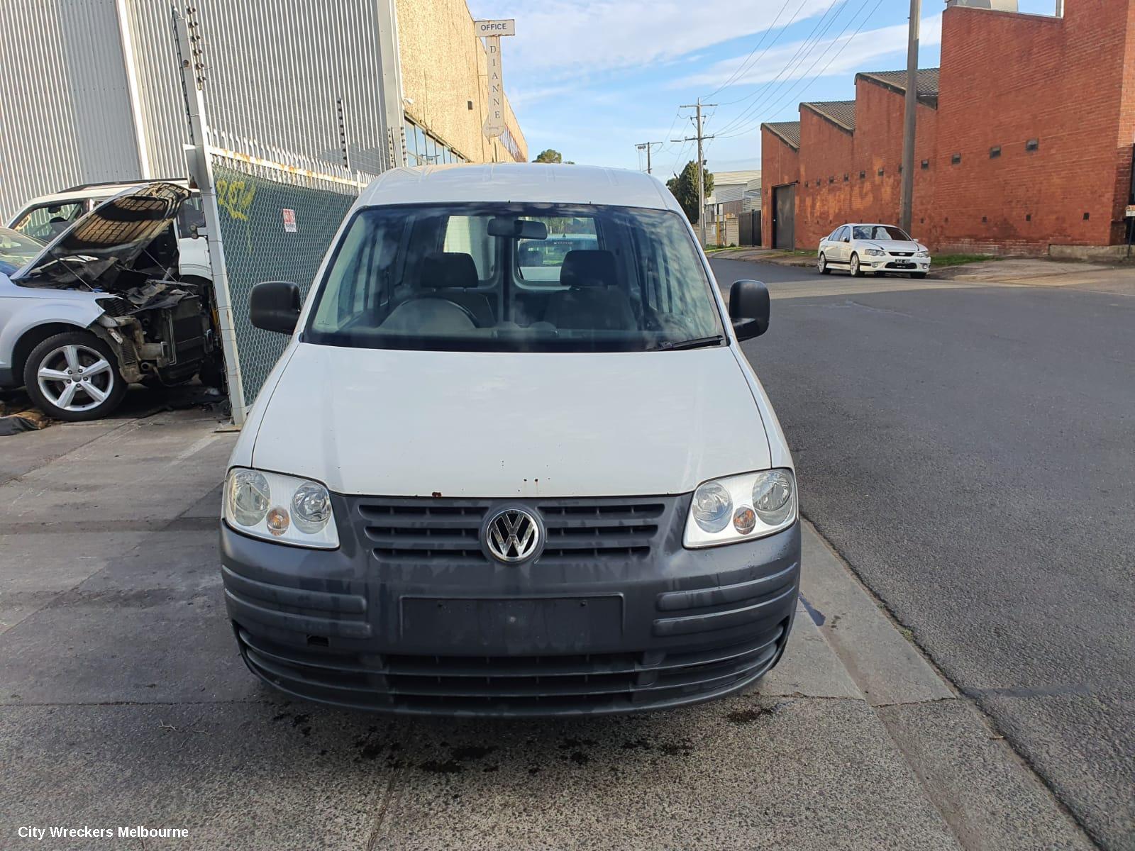 VOLKSWAGEN CADDY RIGHT FRONT DOOR, 2K, 12/2004 - 06/2015 - Image 2