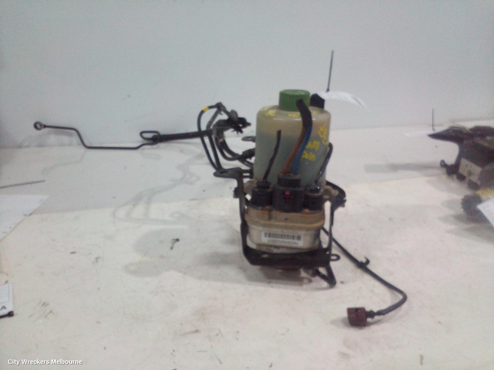 VOLKSWAGEN POLO STEERING PUMP, HYDRAULIC PUMP, PETROL/DIESEL, 6R, 05/2010 - 05/2014 - Image 3