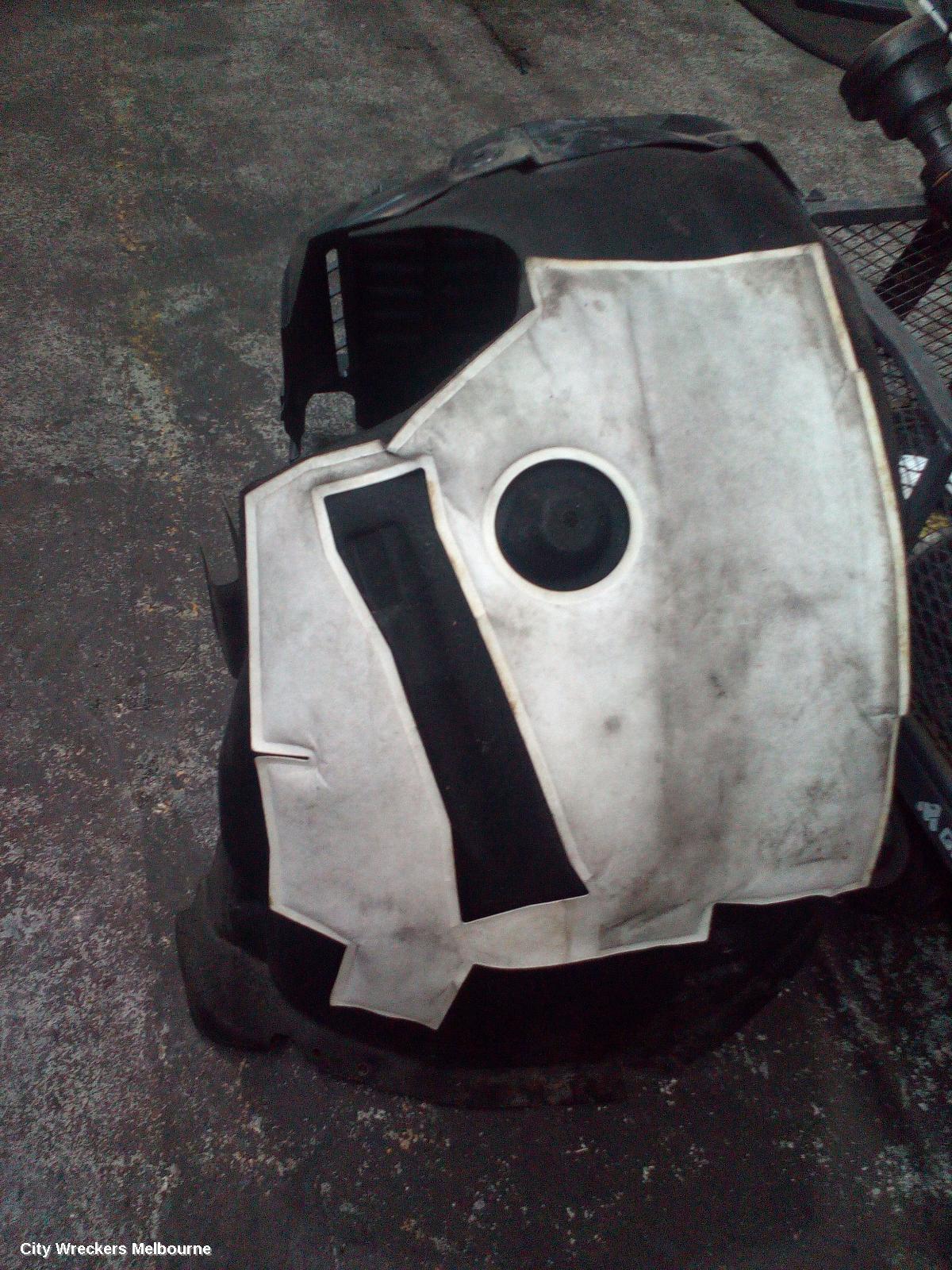 LAND ROVER RANGEROVER SPORT RIGHT GUARD LINER, L494, 06/2013 - 04/2022 - Image 3
