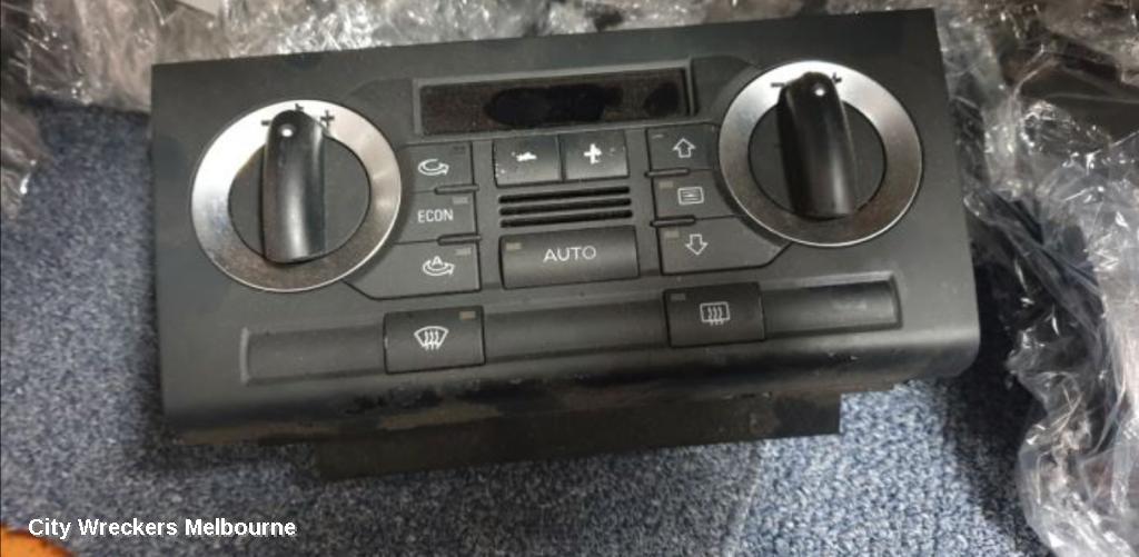 AUDI A3 HEATER/AC CONTROLS, HATCHBACK, 8P, 06/2004 - 04/2013 - Image 1
