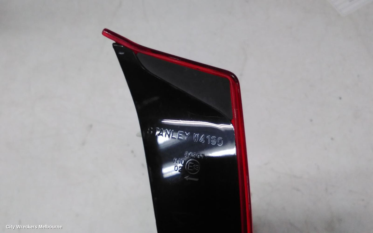 SUZUKI VITARA REAR GARNISH, TAILGATE LAMP (LH SIDE), W/ LED TYPE, VITARA, LY (VIN TSM), 10/2018 ONWARDS - Image 2